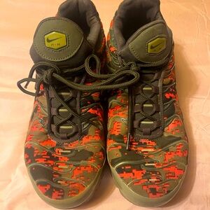 Nike Air Camo Sneakers